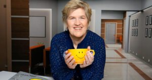 Carmen Goglin lehrt Lachen für mehr Lebensfreude und Zufriedenheit