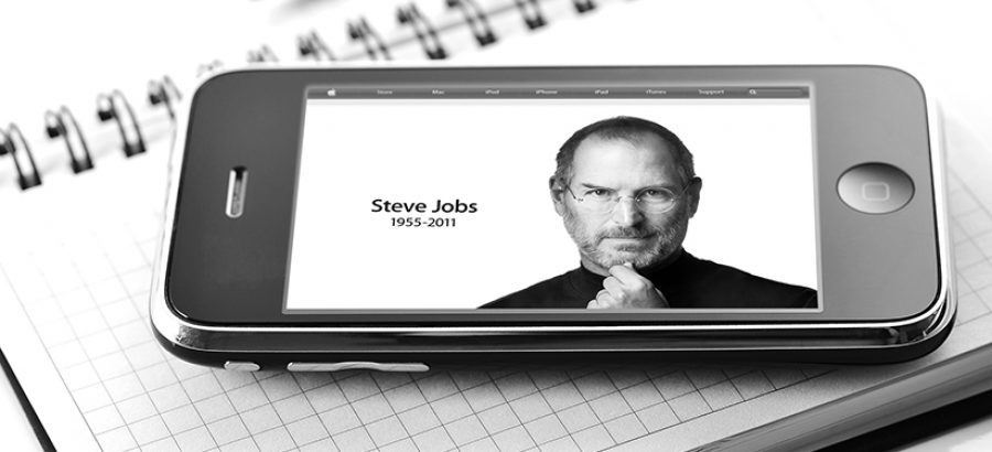 Apple's smart phone iPhone, showing the Steve Jobs memorial page